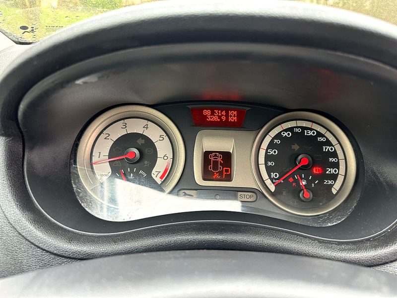 Renault Clio 1.6 Privilege 2006 - 68314 KM