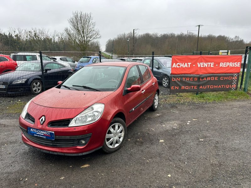 Renault Clio 1.6 Privilege 2006 - 68314 KM