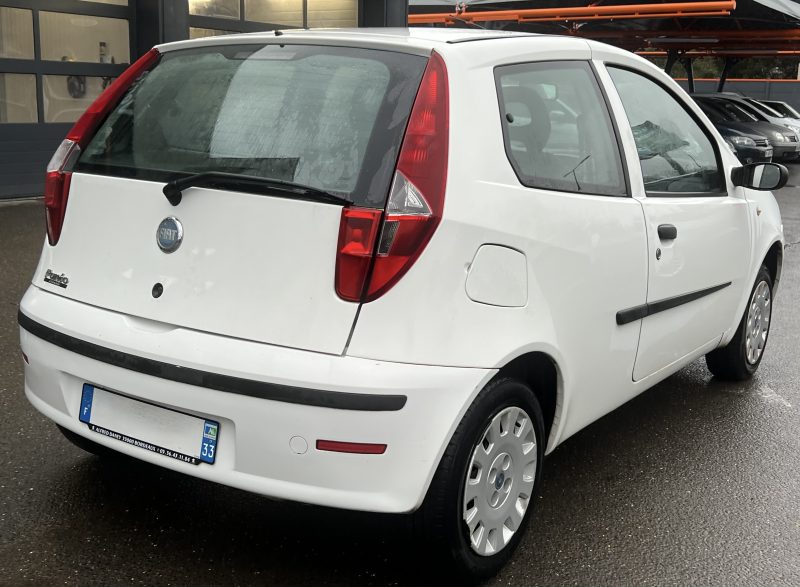 FIAT PUNTO II PHASE 2 1.2 60 Cv PREMIERE MAIN / CLIMATISATION BLUETOOTH - GARANTIE 1 AN