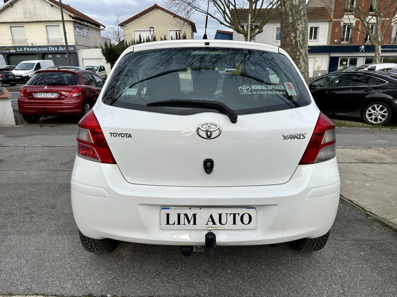 TOYOTA YARIS 2010