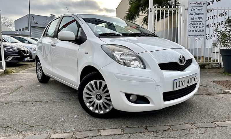 TOYOTA YARIS 2010