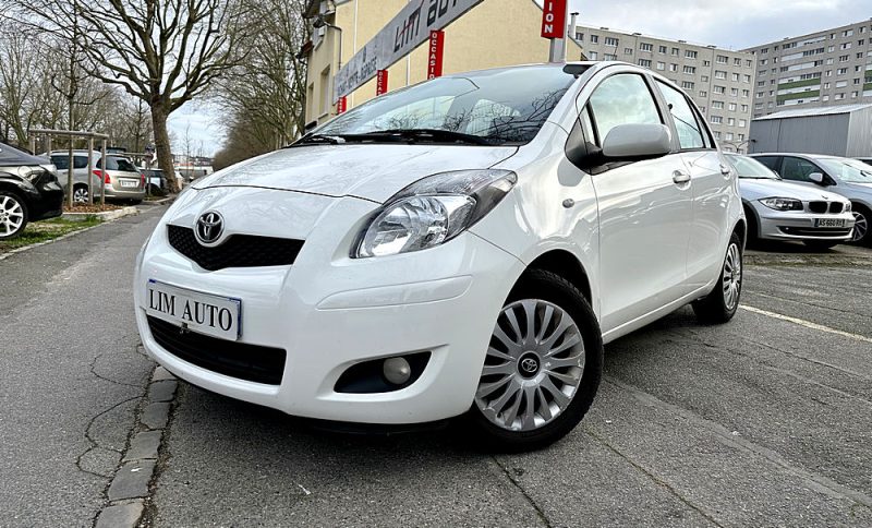 TOYOTA YARIS 2010