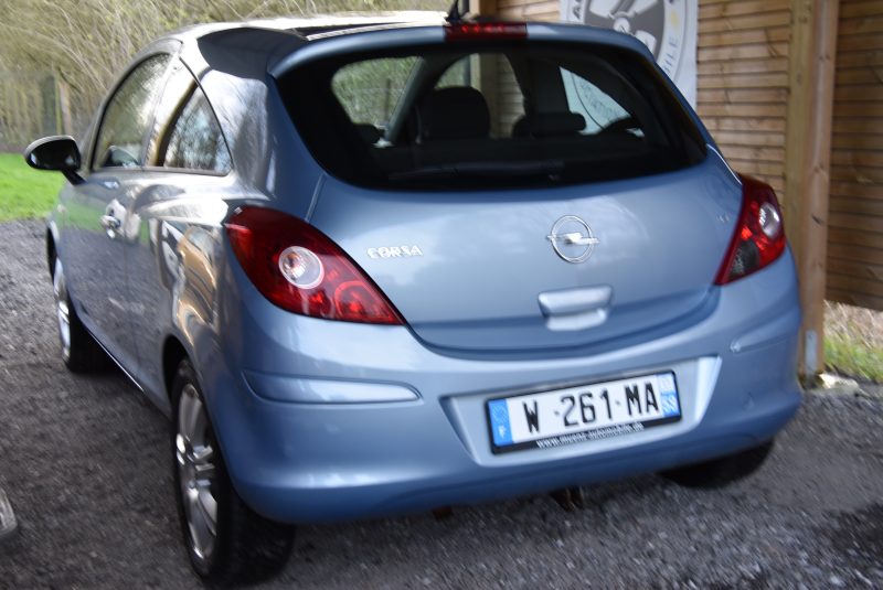 Opel Corsa 1.4 Edition 90 ch, 3 P