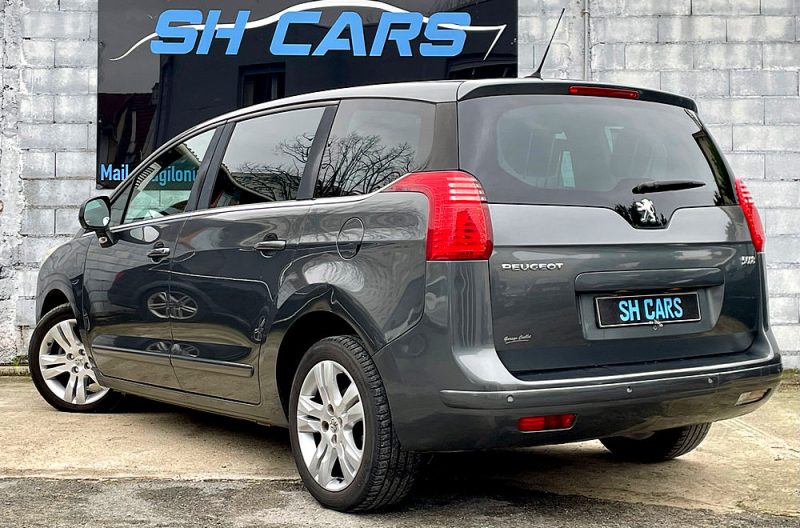 PEUGEOT 5008 2012