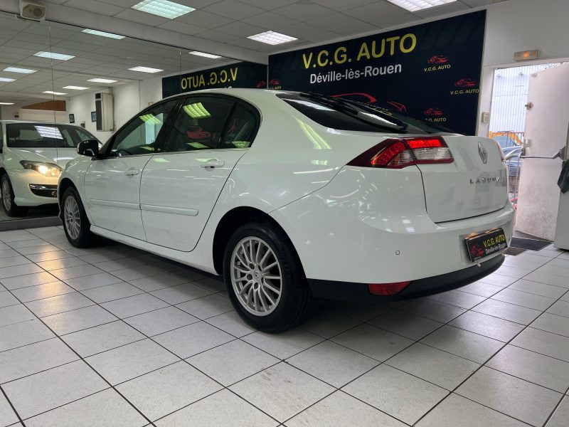 RENAULT LAGUNA III 1.5 dCi 110cv BLACK EDITION