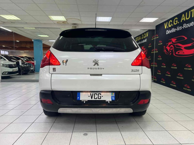 PEUGEOT 3008 2.0 HDi Hybrid4 200cv