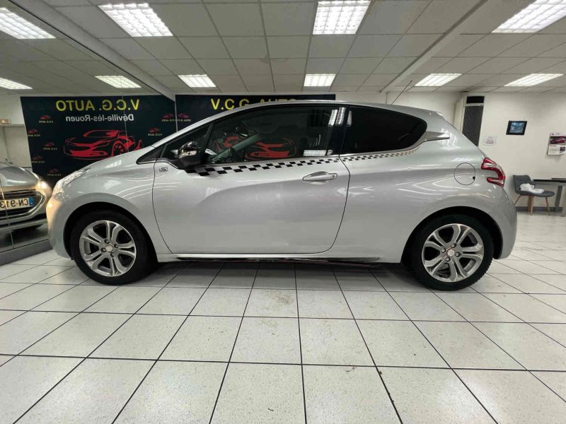 PEUGEOT 208 1.2 VTI 82cv