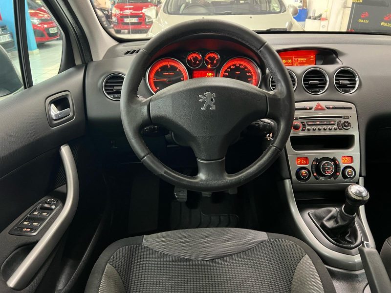 PEUGEOT 308 1.6 HDi 110 Premium