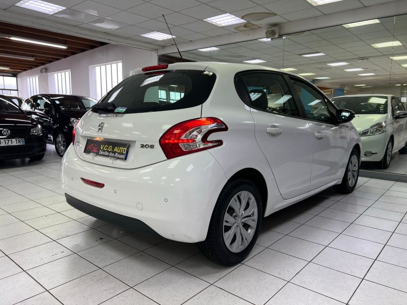 PEUGEOT 208 1.4 HDi 70 Urban Soul