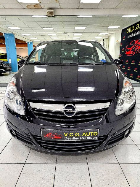 OPEL CORSA D 1.4i 90 Cosmo