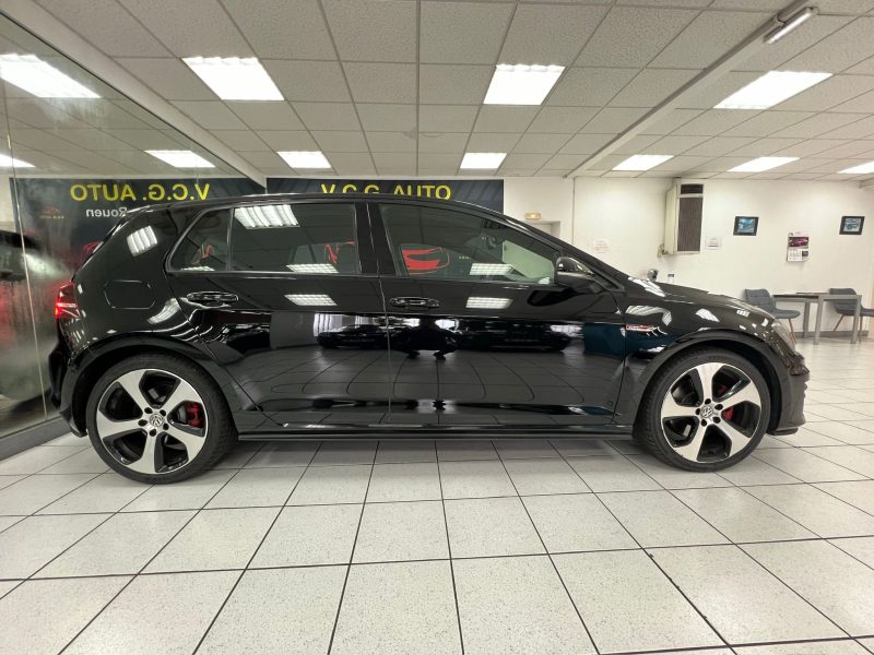 VOLKSWAGEN GOLF VII 2.0 TSI 220ch BVM6 GTI