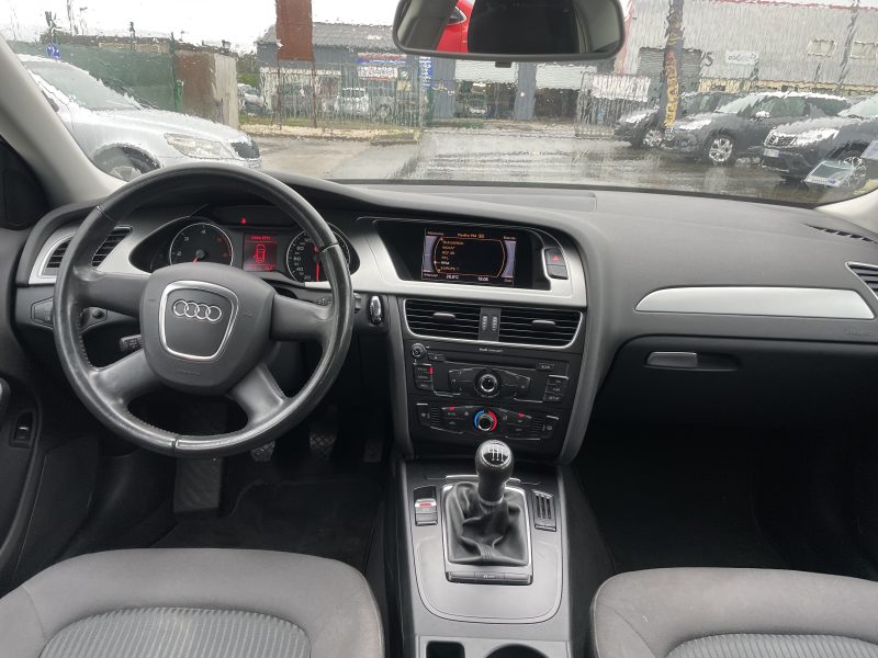 AUDI A4 B8 2011