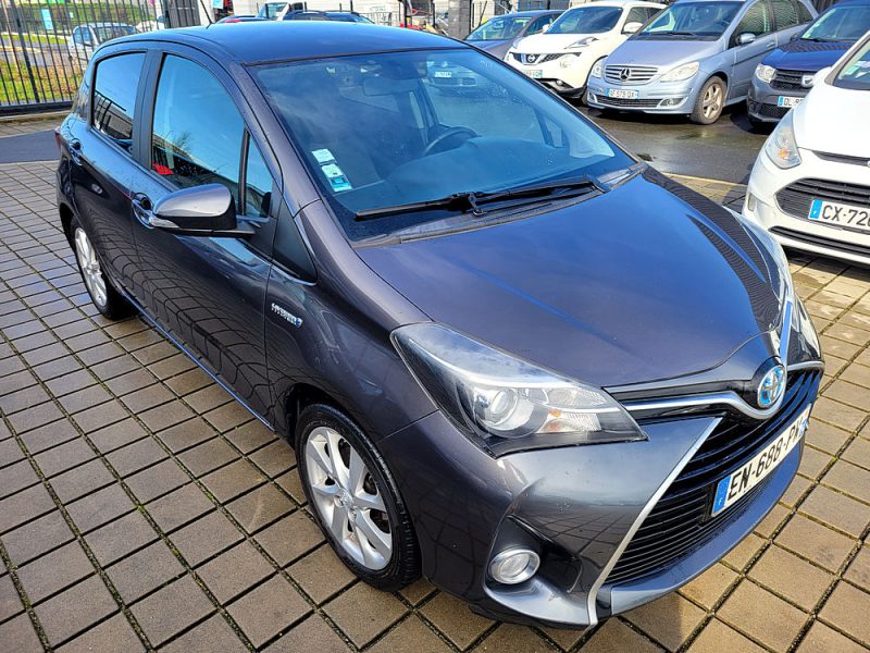 TOYOTA YARIS 1.5L Hybrid Pro 100CH DYNAMIC