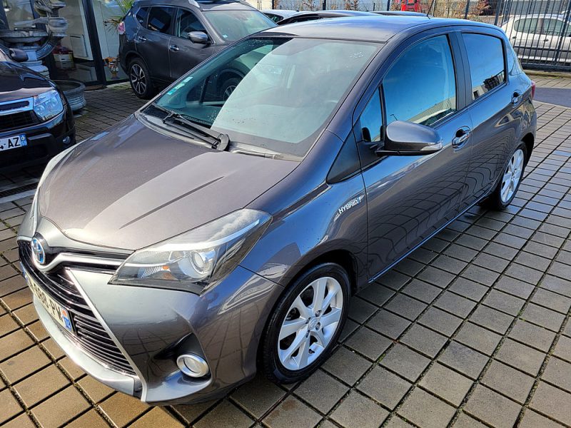 TOYOTA YARIS 1.5L Hybrid Pro 100CH DYNAMIC