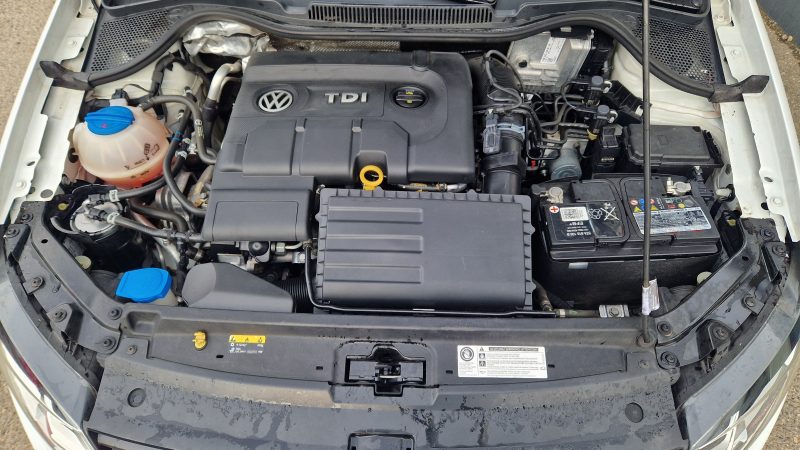 VOLKSWAGEN POLO V 2016