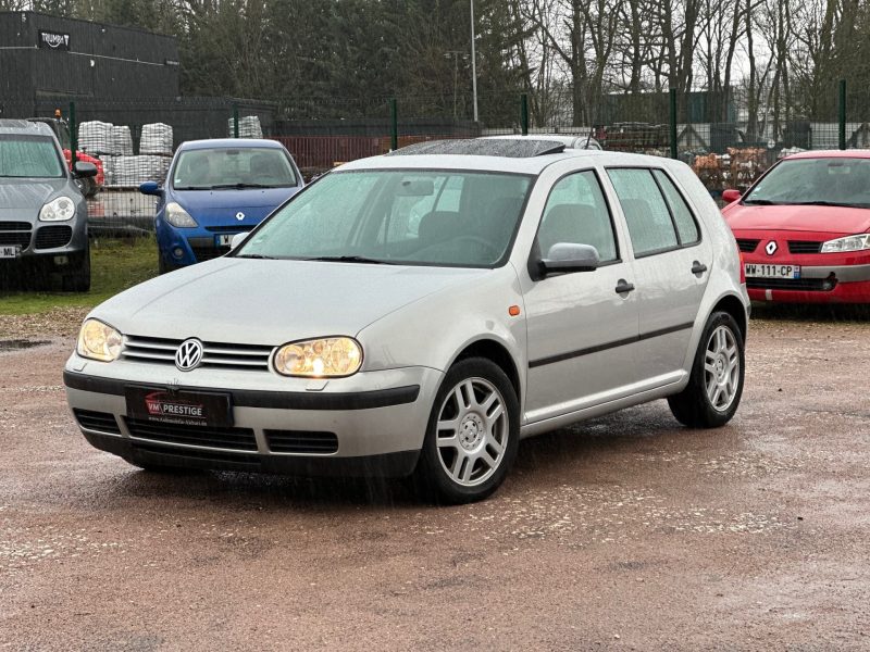 VOLKSWAGEN GOLF 1998