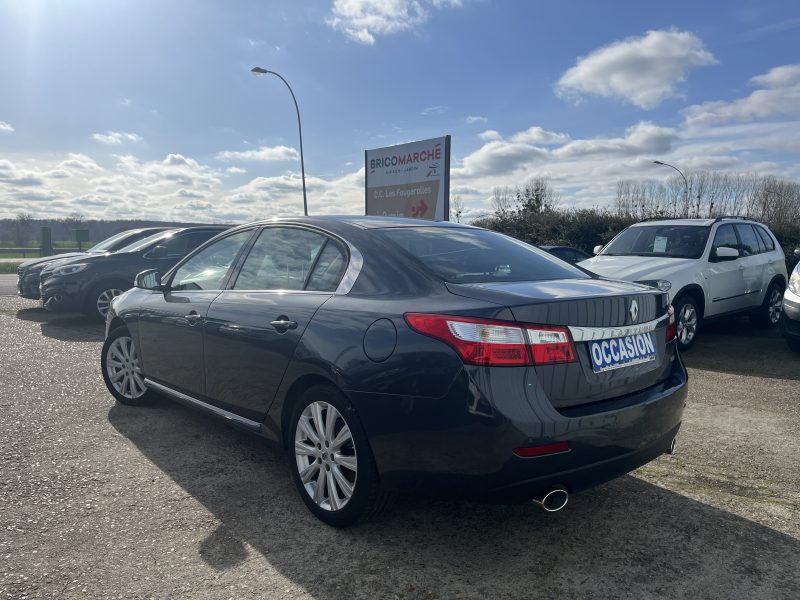 RENAULT LATITUDE 2011