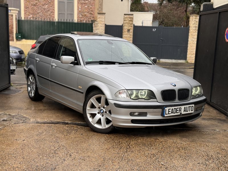 BMW SERIE 3 325i BOITE AUTOMATIQUE PAYEZ EN 4 X ! 