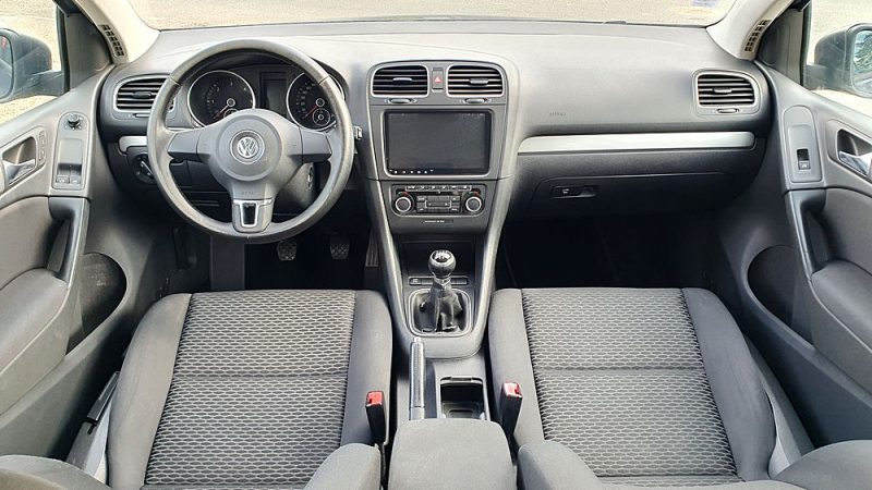 VOLKSWAGEN GOLF VI 2011