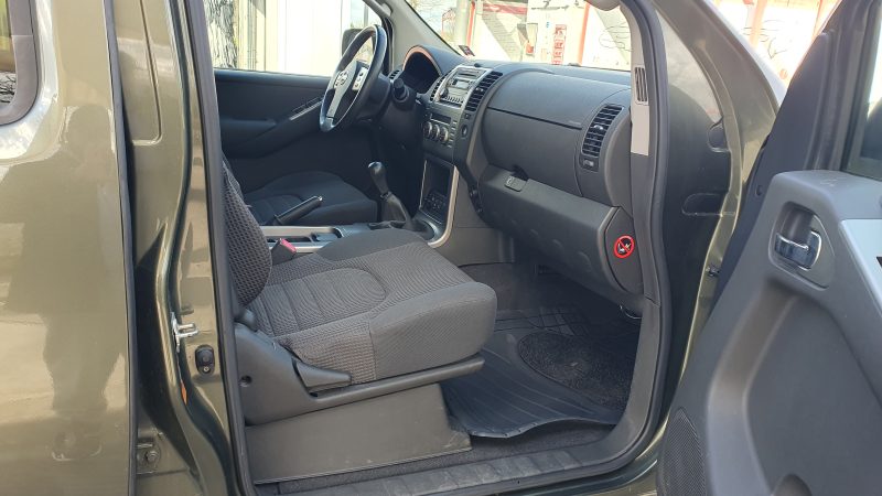 NISSAN PATHFINDER III 2005