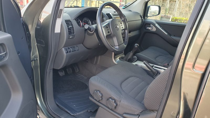 NISSAN PATHFINDER III 2005