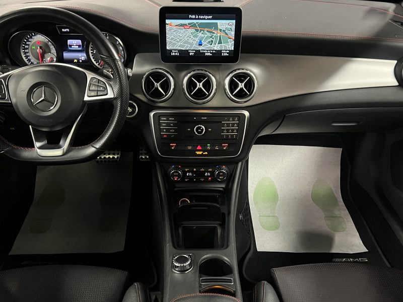 MERCEDES-BENZ GLA 200D FASCINATION 2.2D 136 PACK AMG / TOIT OUVRANT APPLE CARPLAY 7G-DCT