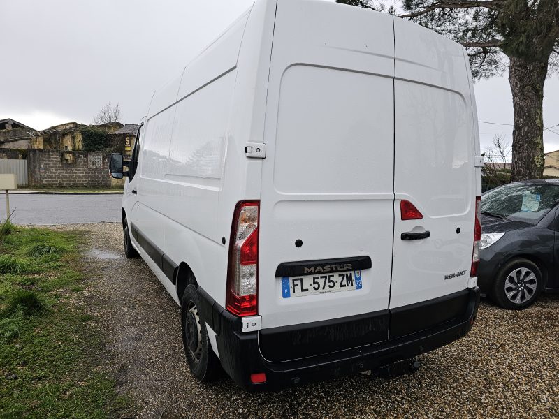 RENAULT MASTER III Fourgon 2019