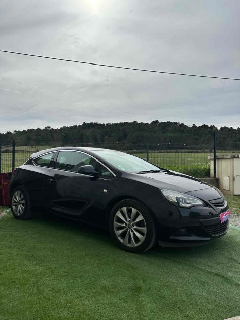 OPEL ASTRA J GTC 2014