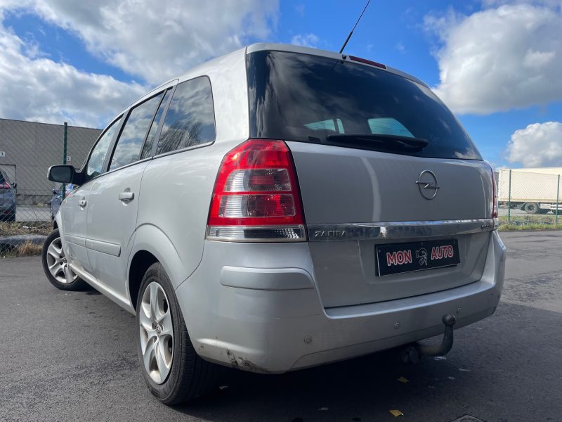 OPEL ZAFIRA 2011