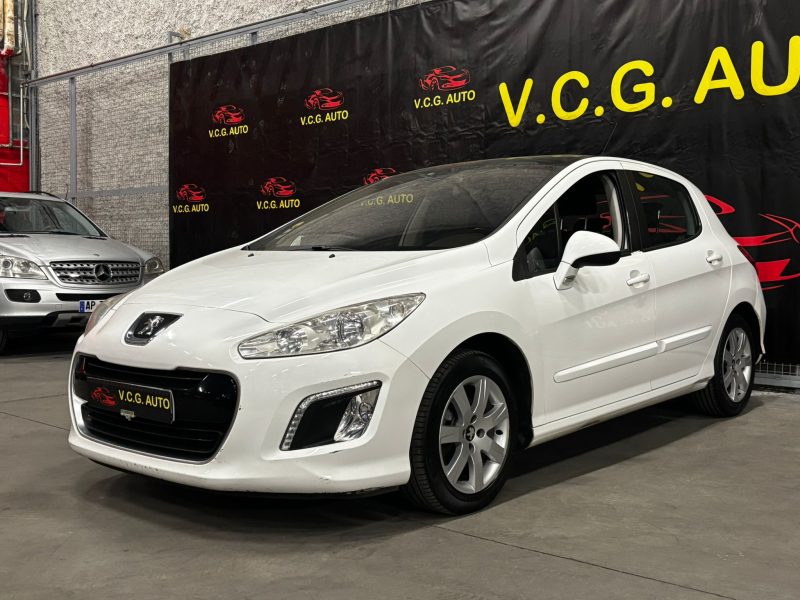 PEUGEOT 308  1.6 HDi 112 Allure