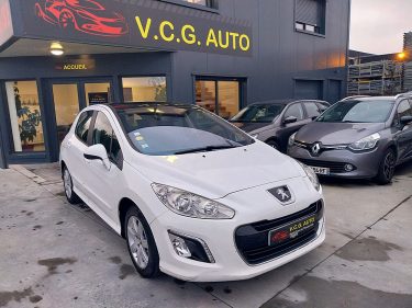 PEUGEOT 308  1.6 HDi 112 Allure