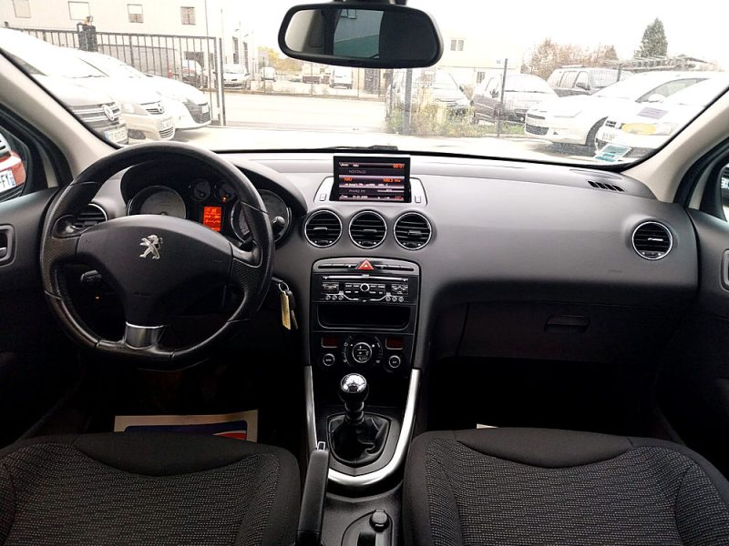 PEUGEOT 308  1.6 HDi 112 Allure