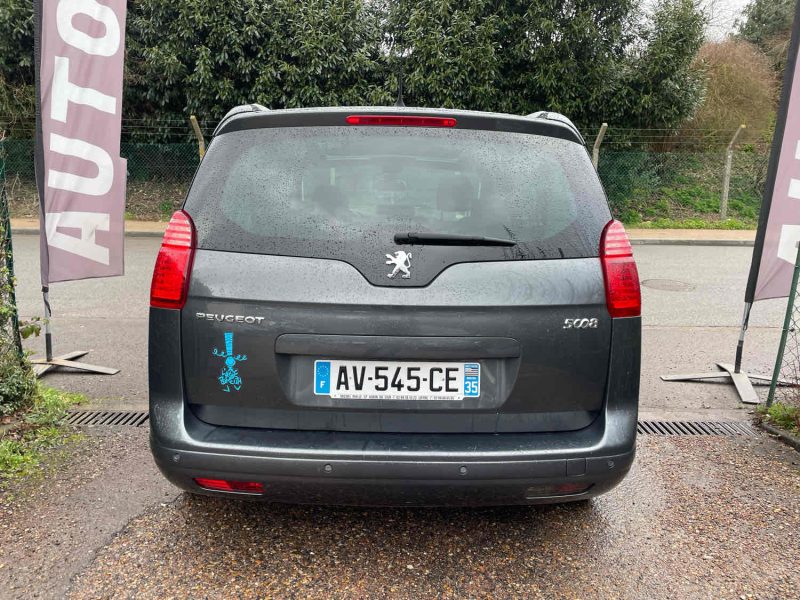 PEUGEOT 5008 2.0HDI 150CV