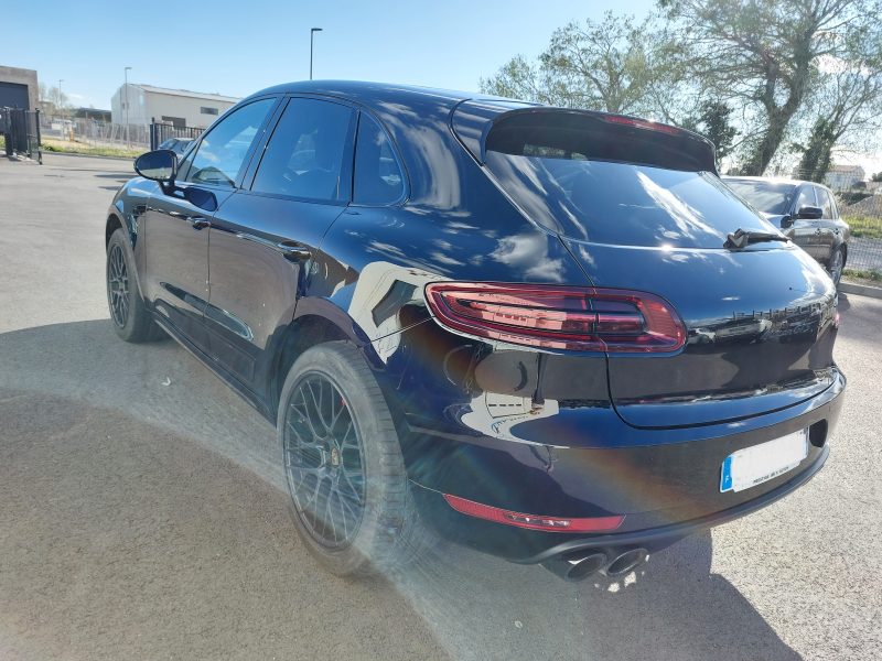 PORSCHE MACAN GTS 2016