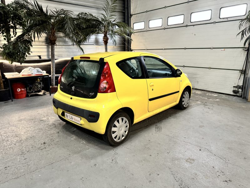 PEUGEOT 107 2006