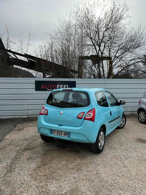 RENAULT TWINGO II 2011