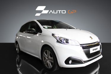 PEUGEOT 208 2019