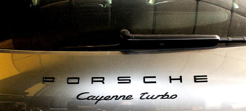 PORSCHE CAYENNE TURBO 