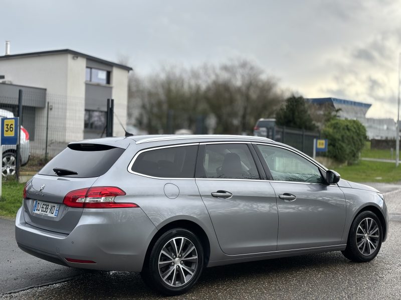 Peugeot 308 SW ll 1.2 E-THP 130 CH BVM6 ALLURE