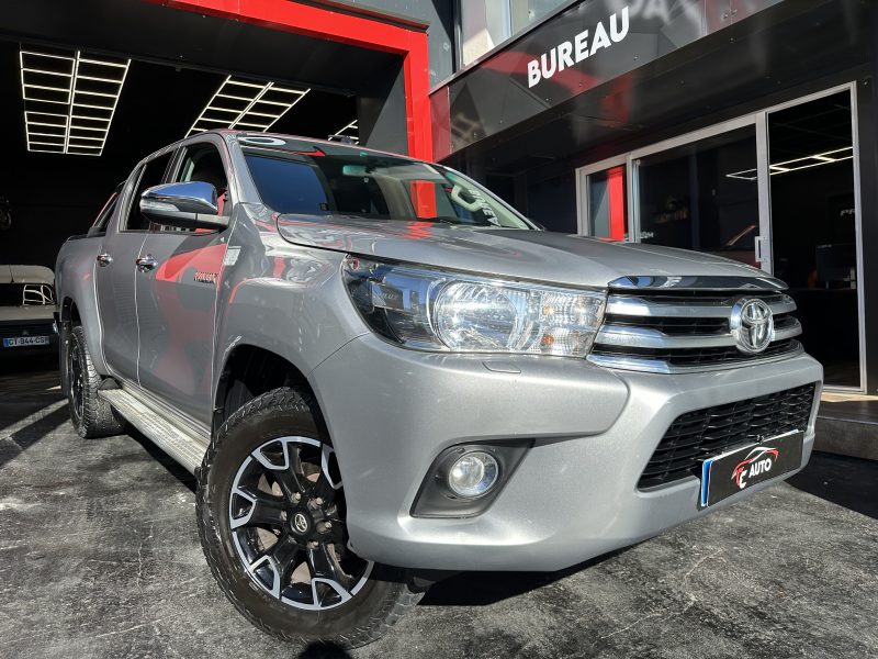 TOYOTA HILUX 2017