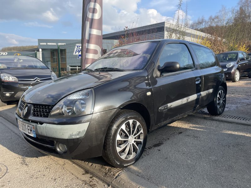 RENAULT CLIO II 1.4i 16V 100CV