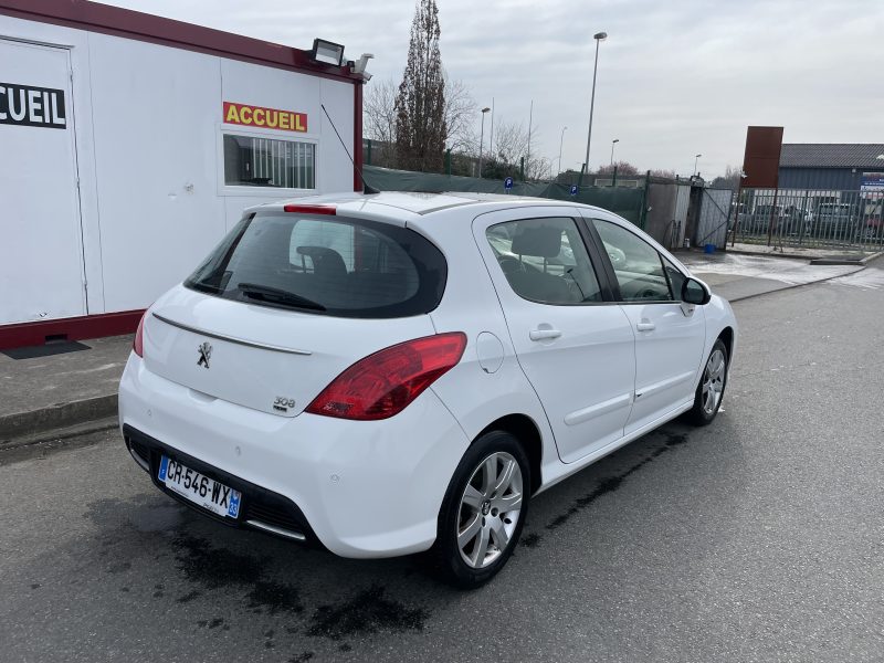 PEUGEOT 308 2013