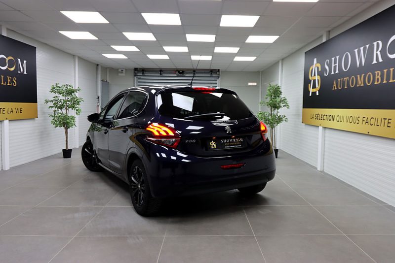 PEUGEOT 208 I 2015