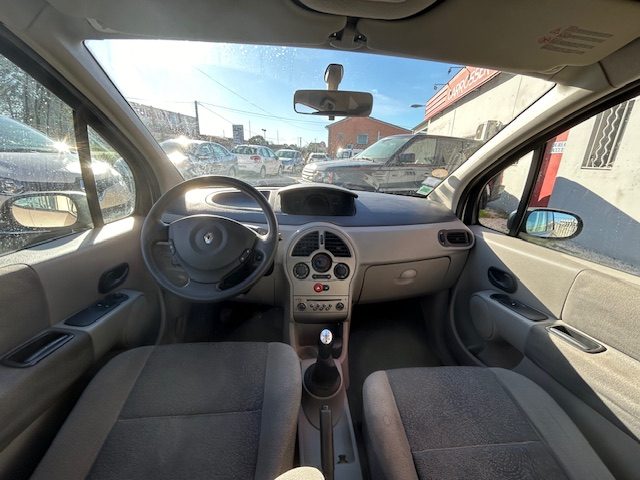 RENAULT GRAND MODUS 1.4 I AUTHENTIQUE