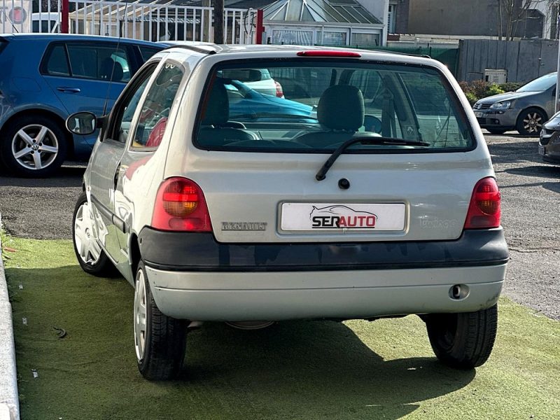 RENAULT TWINGO I 2004