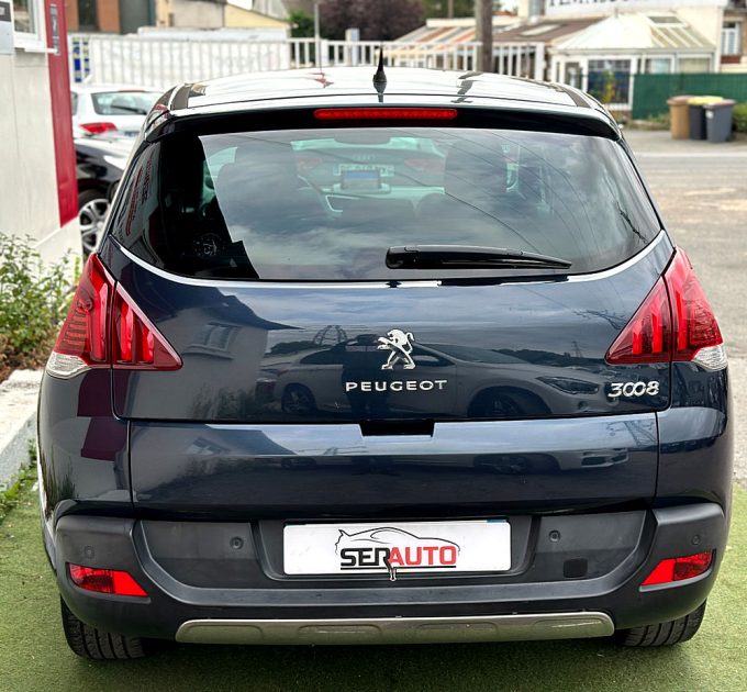 PEUGEOT 3008 2015