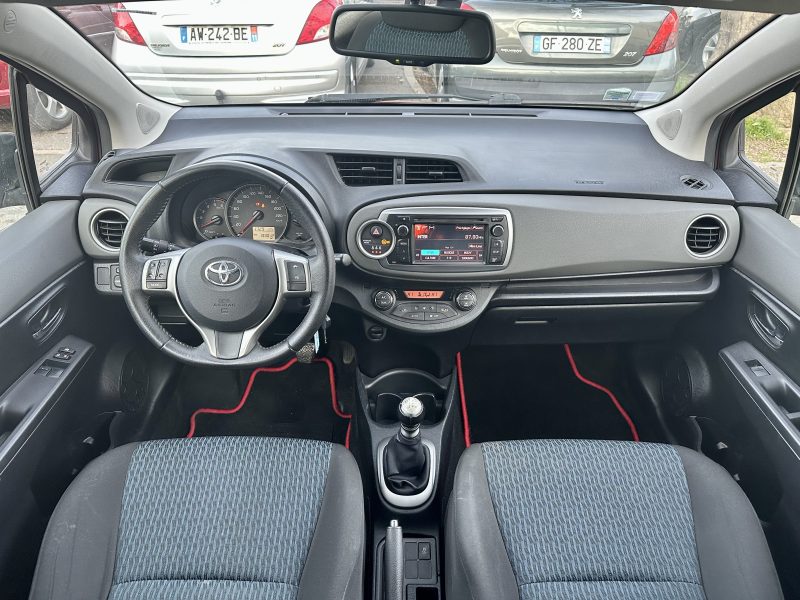 TOYOTA YARIS 2012