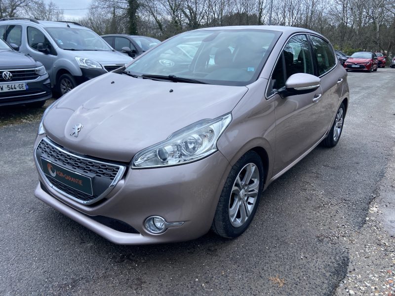 PEUGEOT 208 1.6 HDI 92CV ALLURE