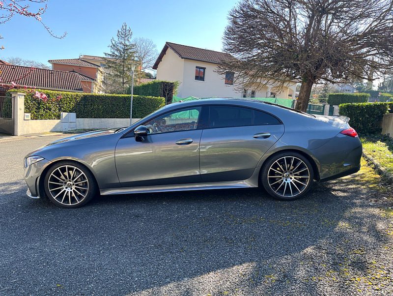 MERCEDES CLS 300D AMG LINE +