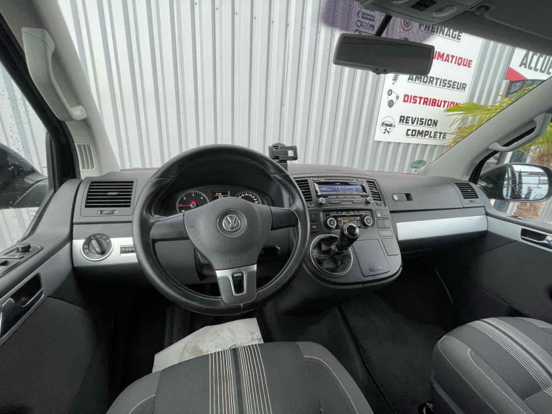 VOLKSWAGEN MULTIVAN V 2012